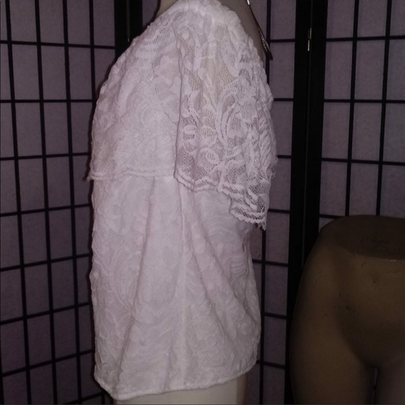 White Blouse - Picture 4 of 5